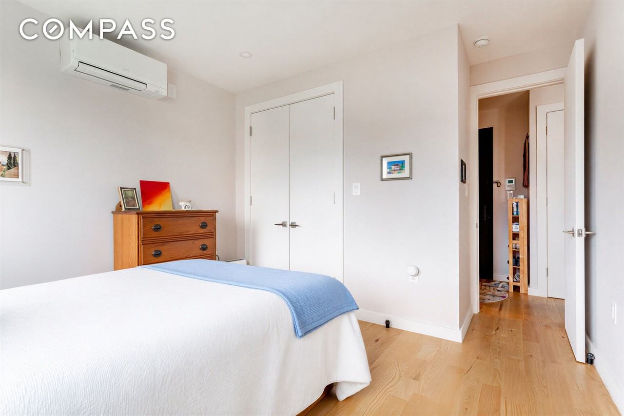 412 Fenimore St #3B - Photo 7 of 11