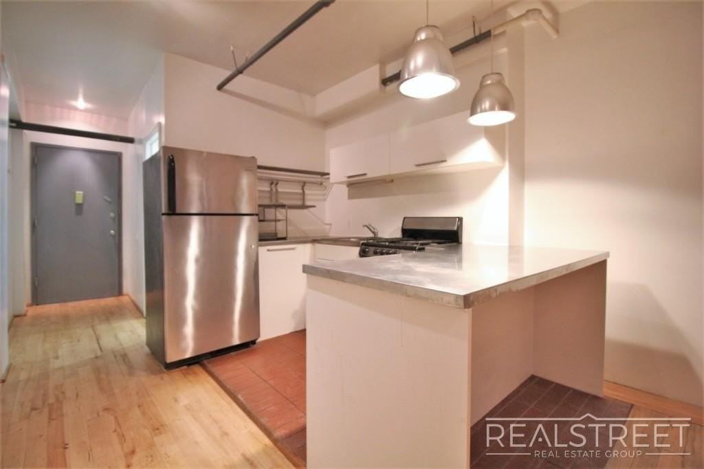 337 Kent Ave #2D - Photo 4 of 9
