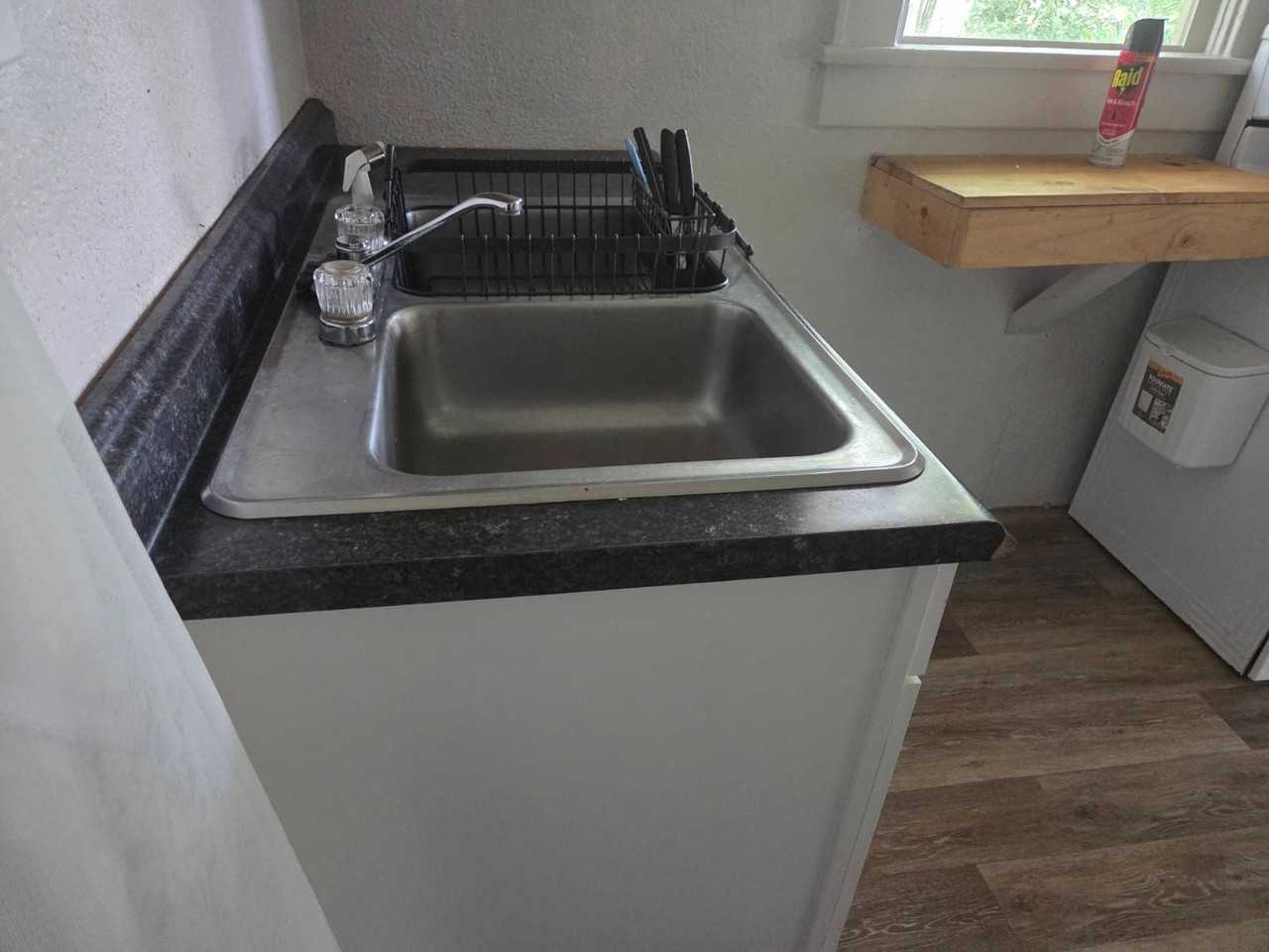 331 Rose Ave - Photo 3 of 14