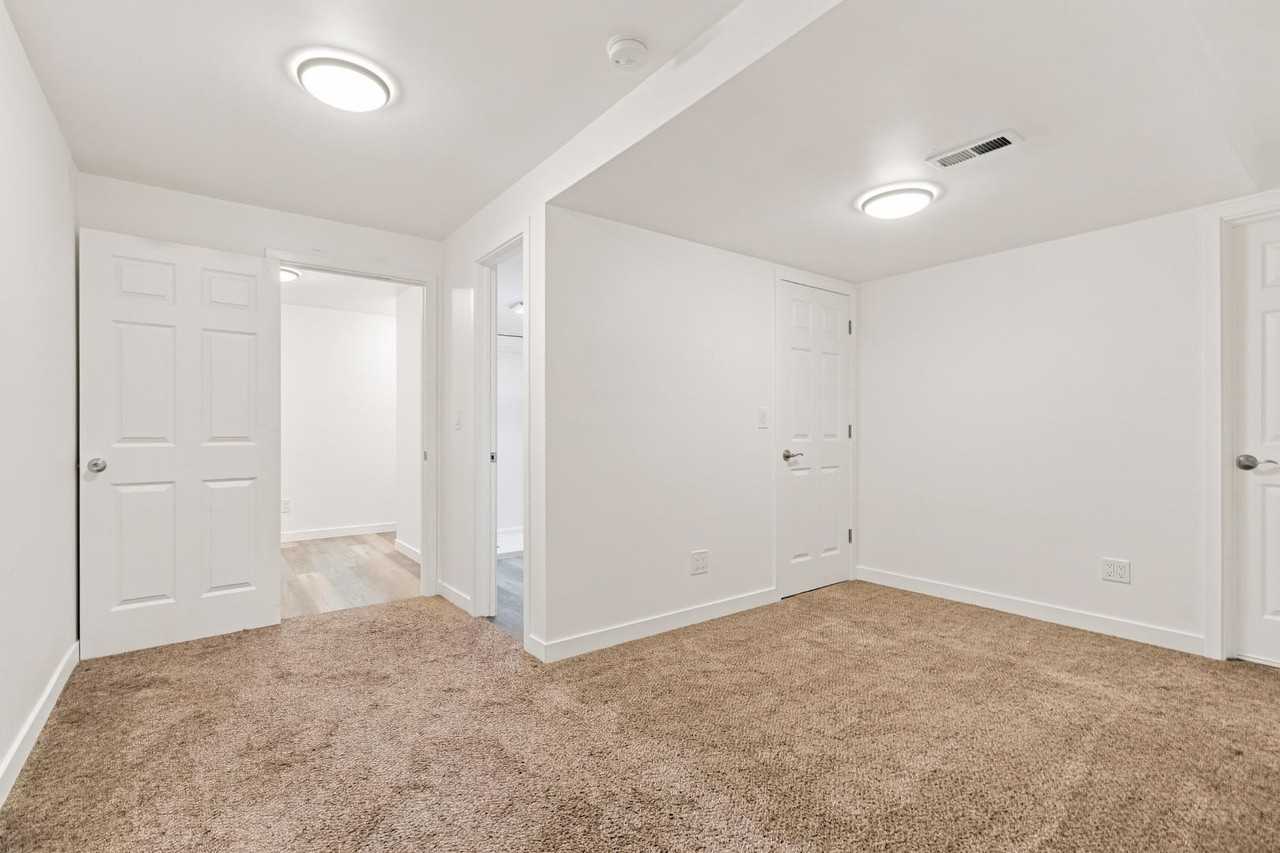 6712 Fonder Dr - Photo 6 of 20