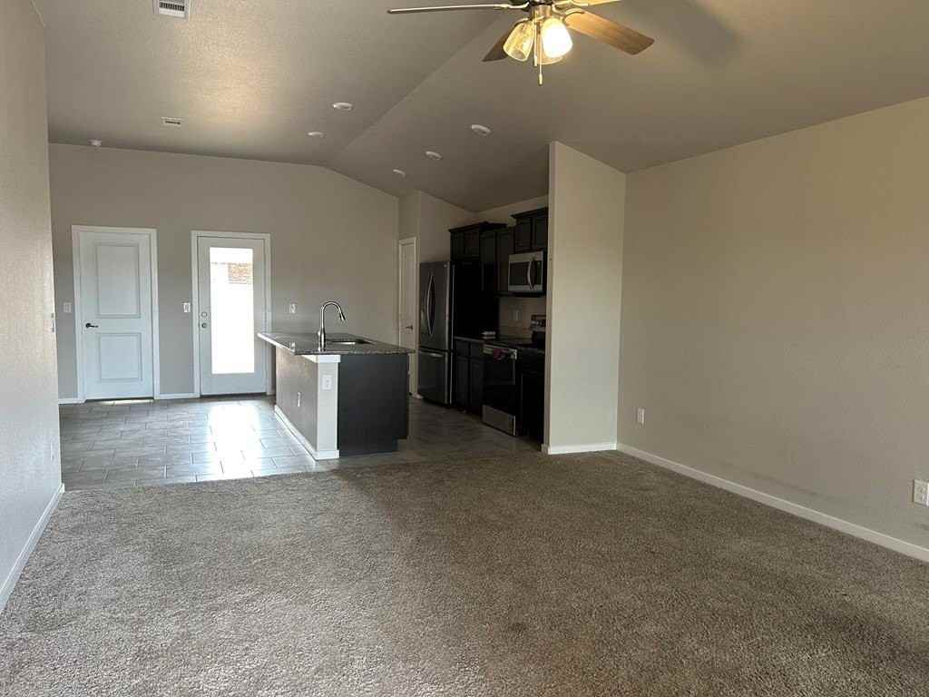 9311 Ratliff Ridge Ave - Photo 2 of 8
