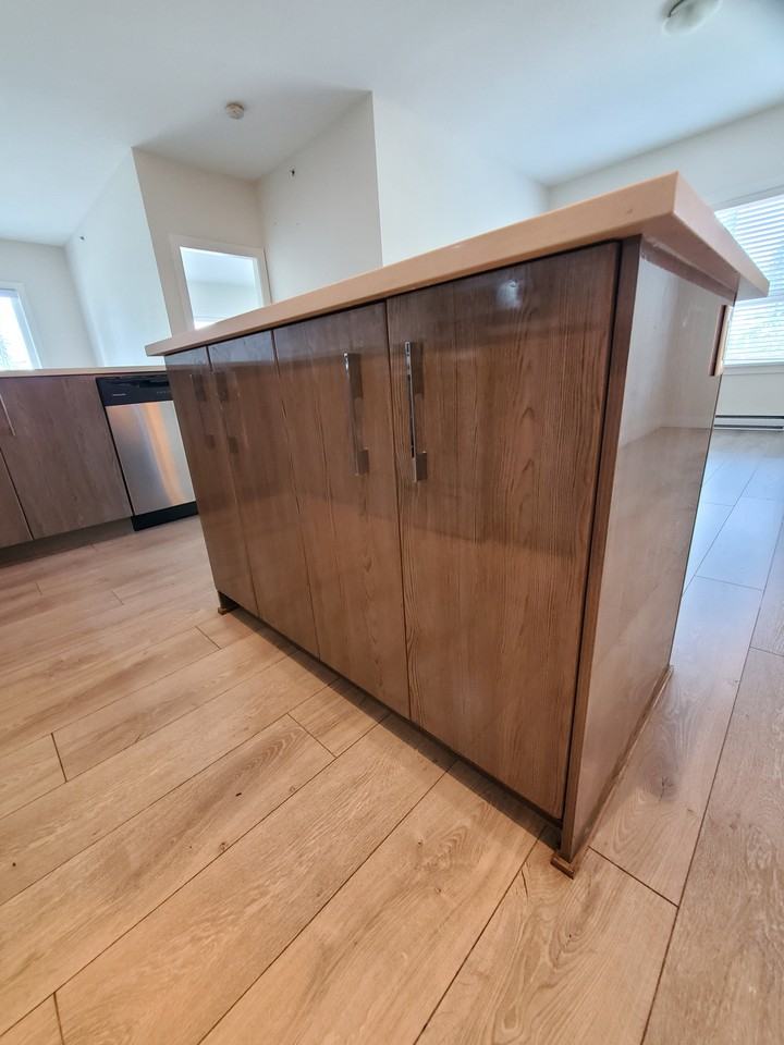 2578 James St #402 - Photo 6 of 6