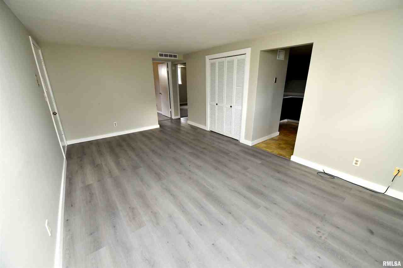 105 Paradise Ct #A4 - Photo 3 of 32