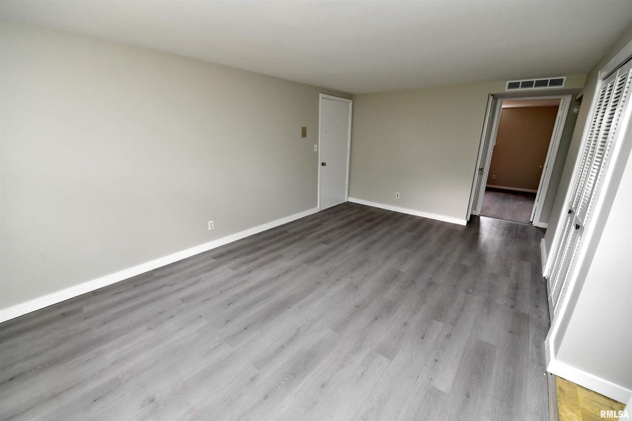 105 Paradise Ct #A4 - Photo 5 of 32