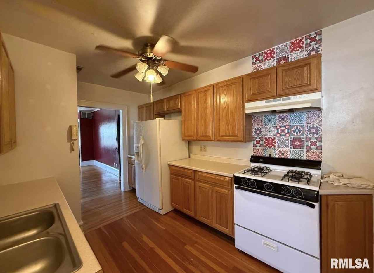 611 W High St #E - Photo 6 of 6