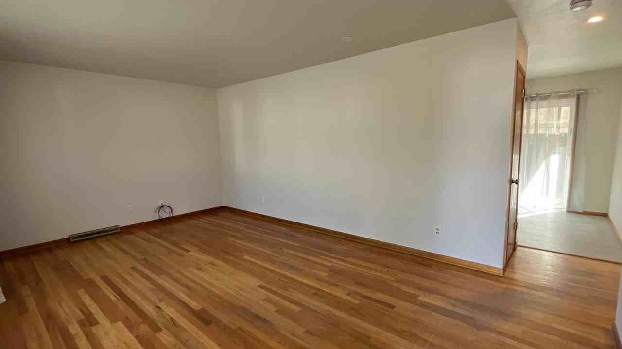 1628 Smith Pl - Photo 7 of 20