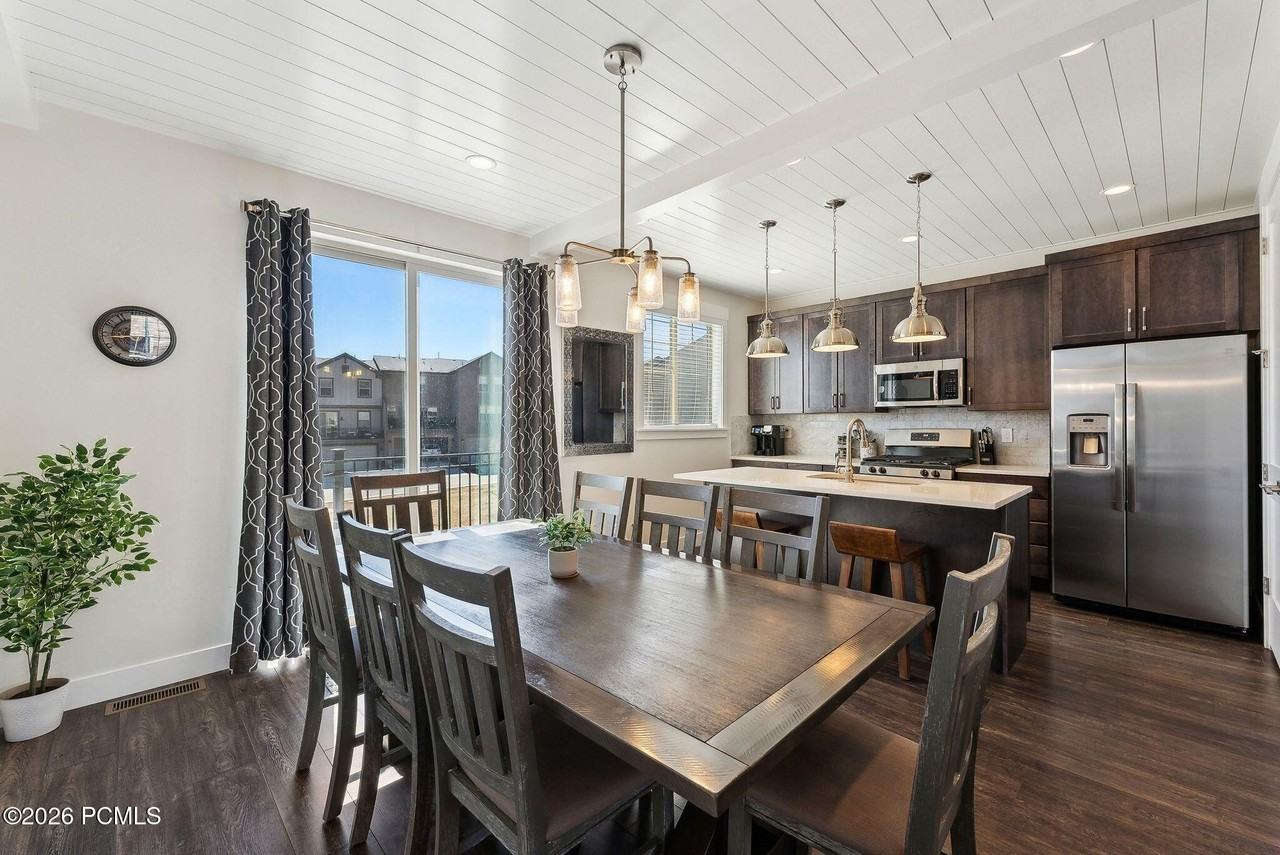 1089 W Wasatch Spring Rd - Photo 5 of 50