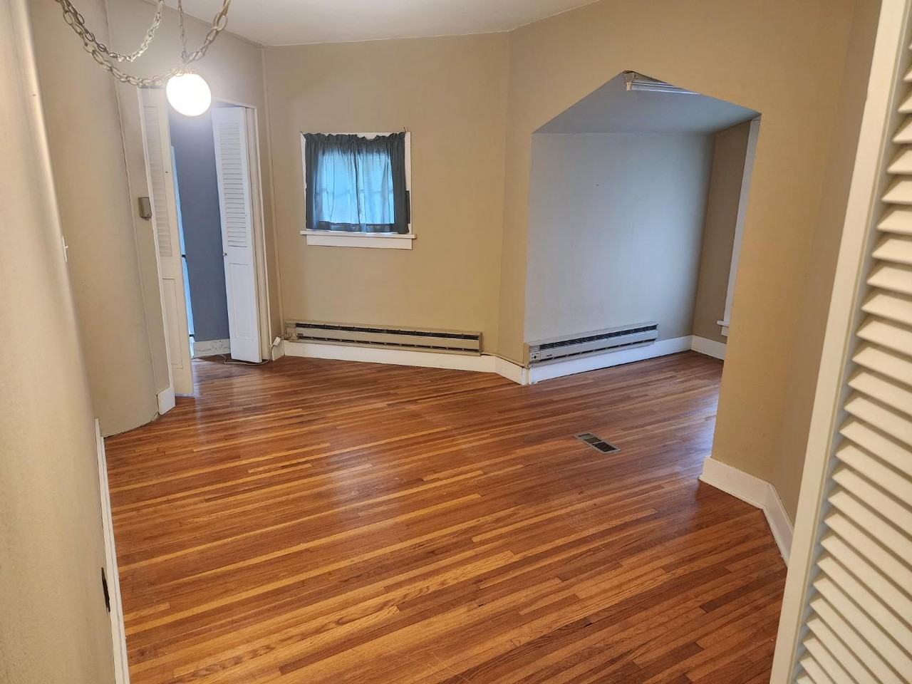 1309 Gorton Ave Nw - Photo 2 of 20