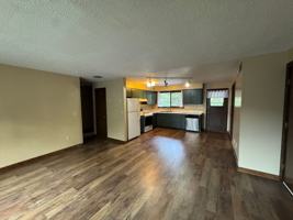 featured image of 206 N 2nd St