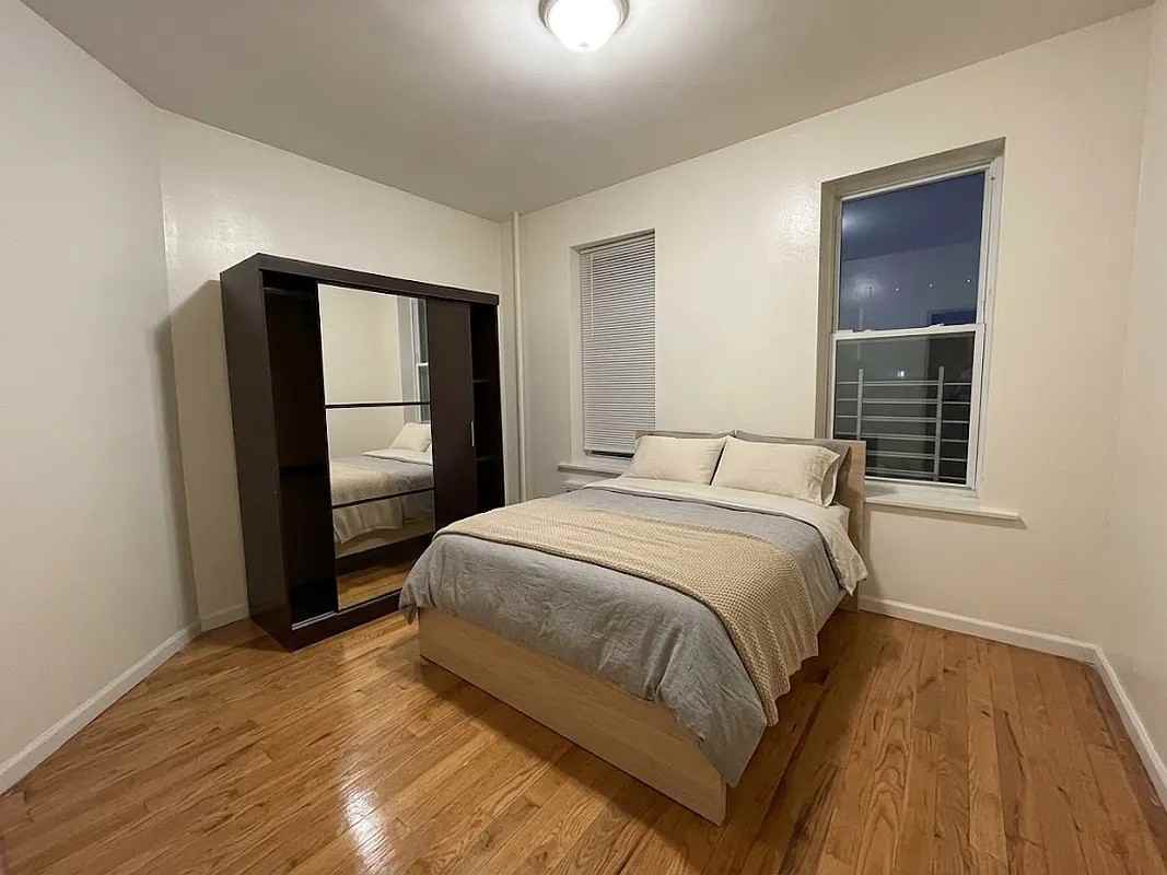 302 Parkville Avenue #1 - Photo 4 of 4