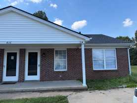 416 Poplar St - Photo 1 of 1