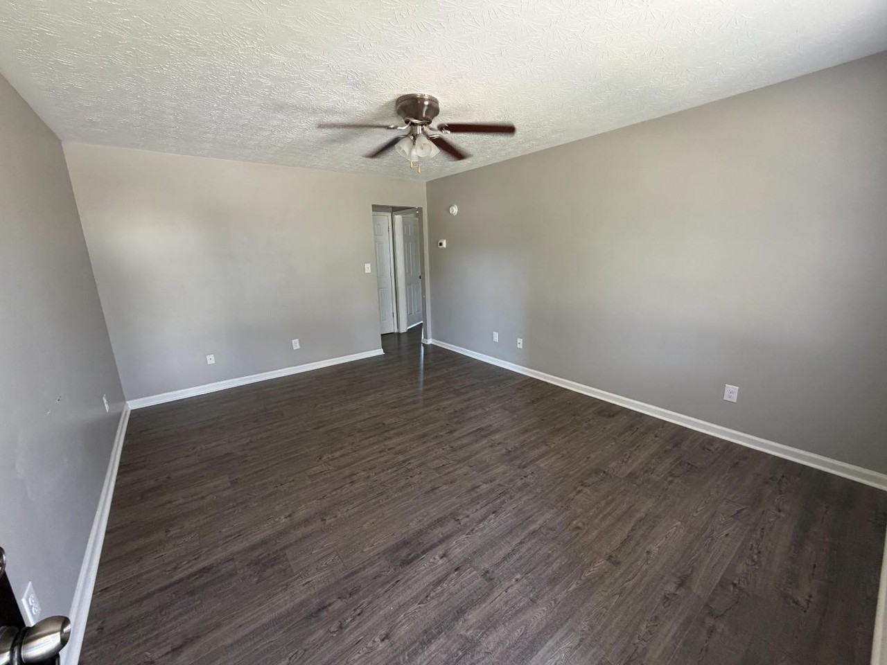 416 Poplar St - Photo 2 of 7