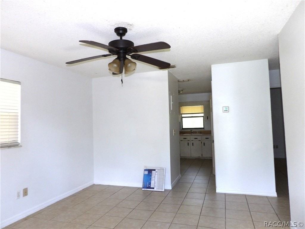 506 Long Ave #A - Photo 2 of 7