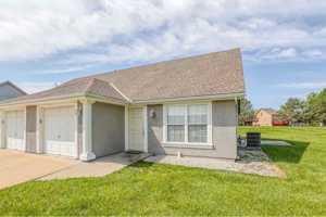 featured image of 234 Sw Chartwell Cir
