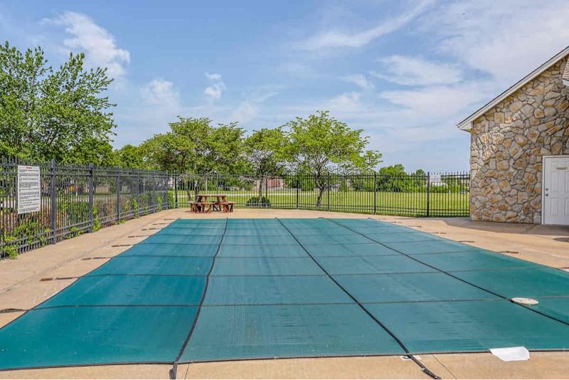 234 Sw Chartwell Cir - Photo 2 of 16