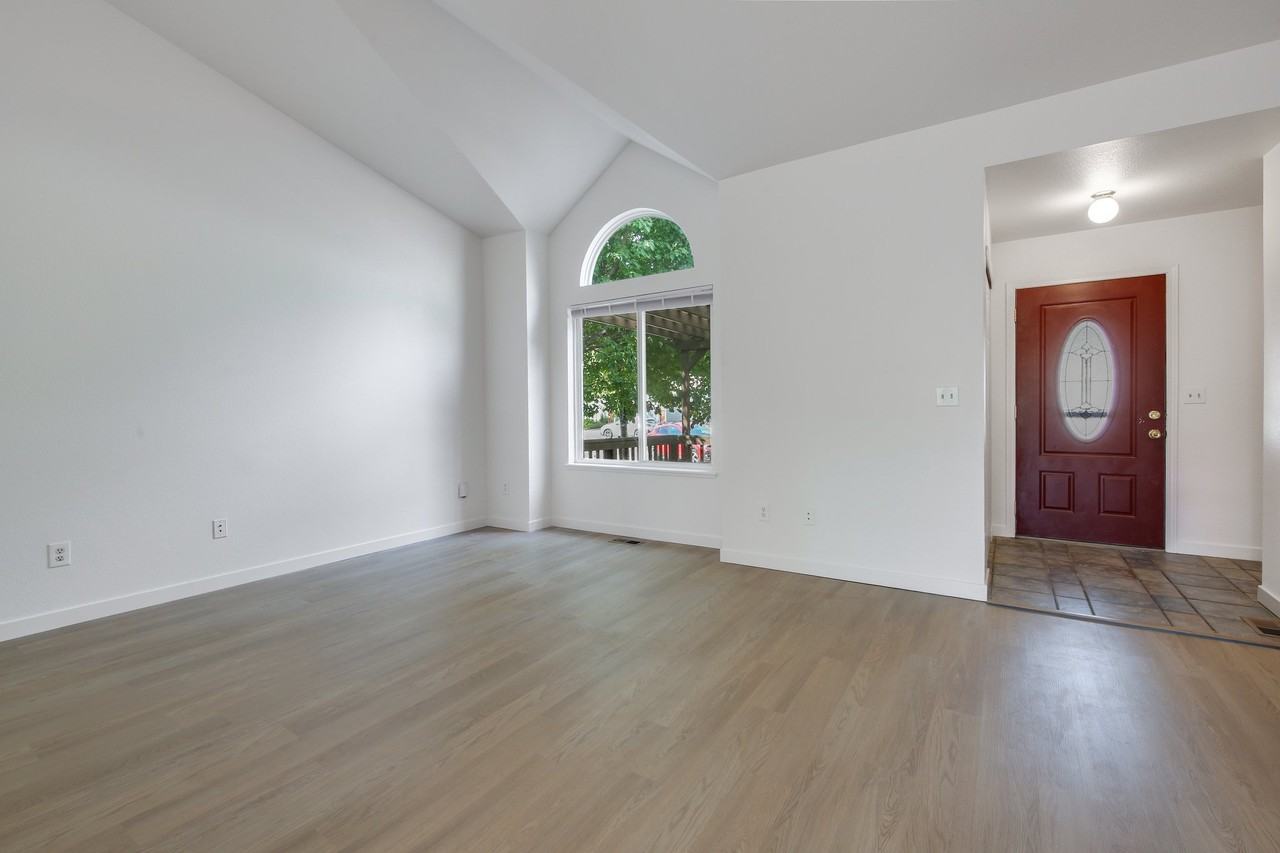 3602 Rockaway St - Photo 2 of 22