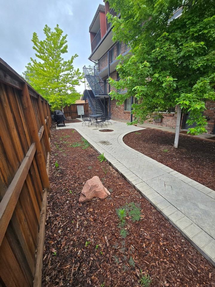 30 N Emerson St #205 - Photo 5 of 12