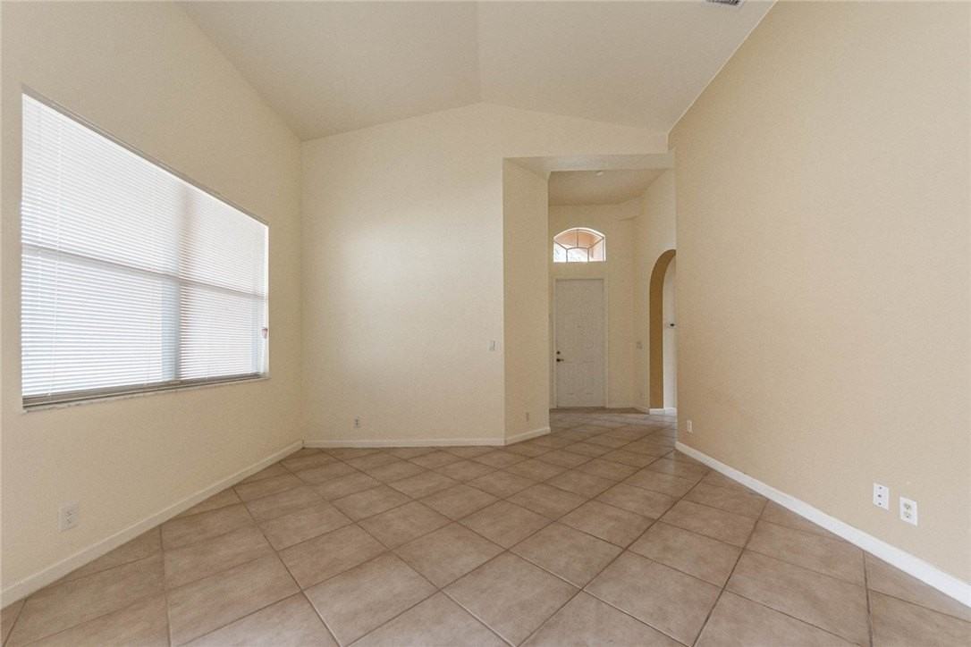 5717 Spanish River Rd - Photo 6 of 36