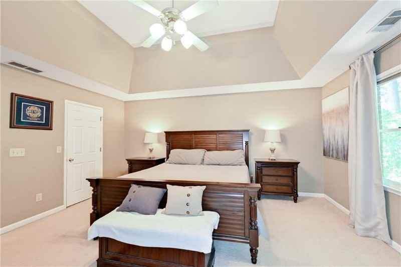 8903 Carroll Manor Dr - Photo 7 of 17