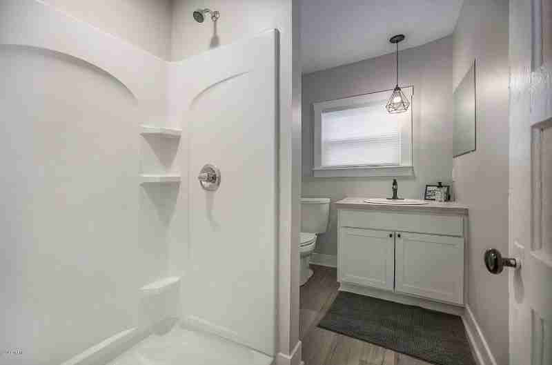 25 E 16th St #2 - Photo 6 of 16