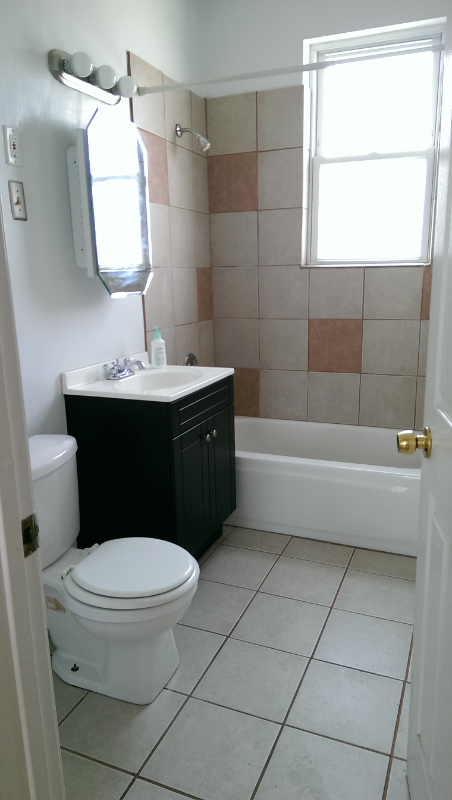 3711 W School St #2 - Photo 6 of 8