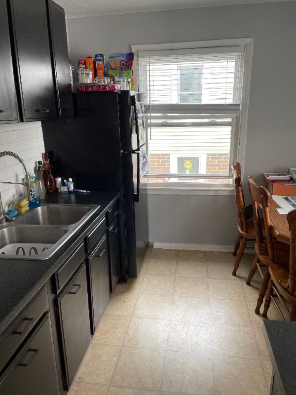 956 6th Ave Sw - Photo 6 of 12