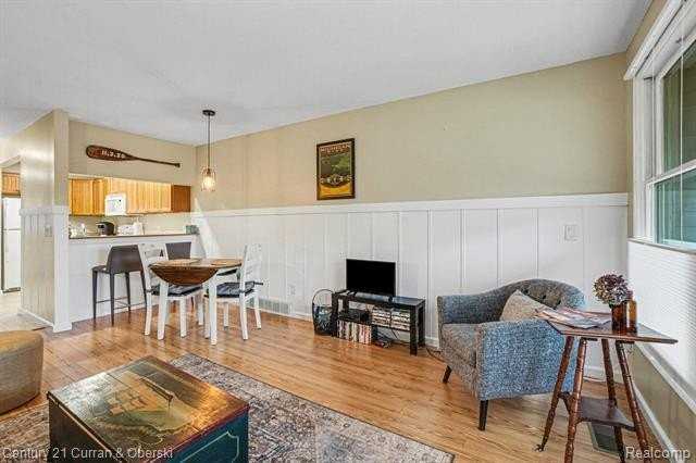 650 Conger St #2 - Photo 7 of 21
