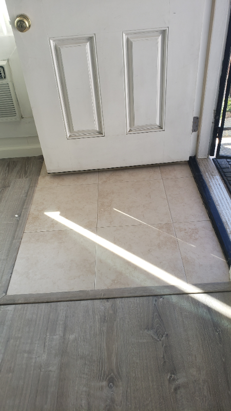 12608 Julian Ave - Photo 4 of 34