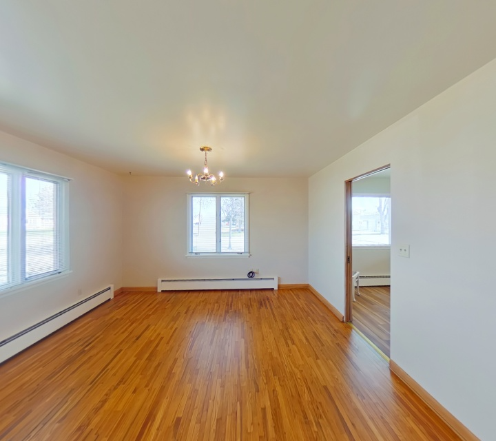 404 8th Ave Se #1 - Photo 5 of 6