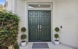 featured image of 17552 Woodridge Court