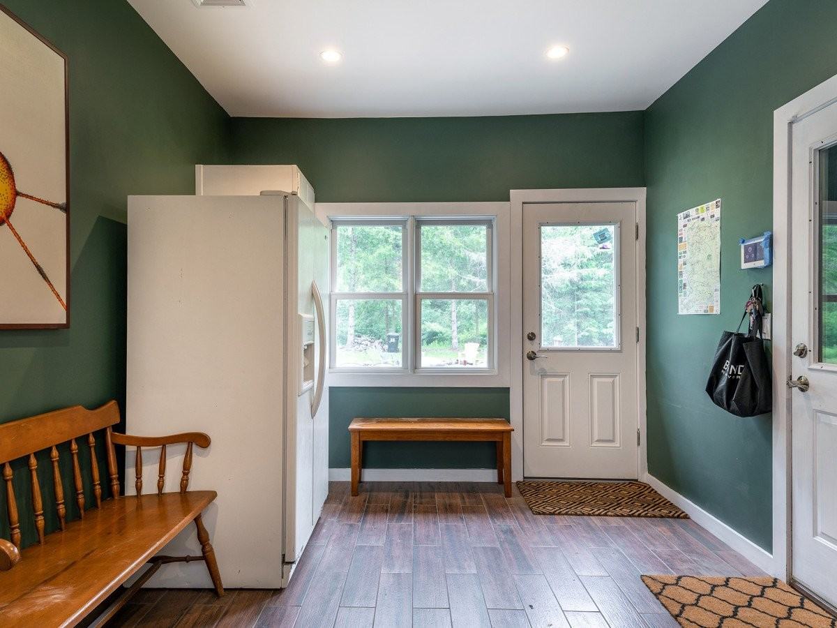 23 Cornwall Rd - Photo 5 of 20