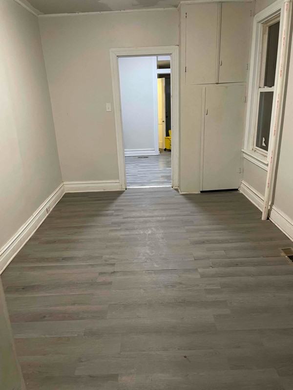 918 W King St 1st Fl #1 - Photo 2 of 9