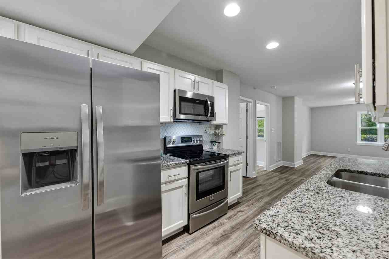 503 E Juniper Ave #NA - Photo 4 of 20