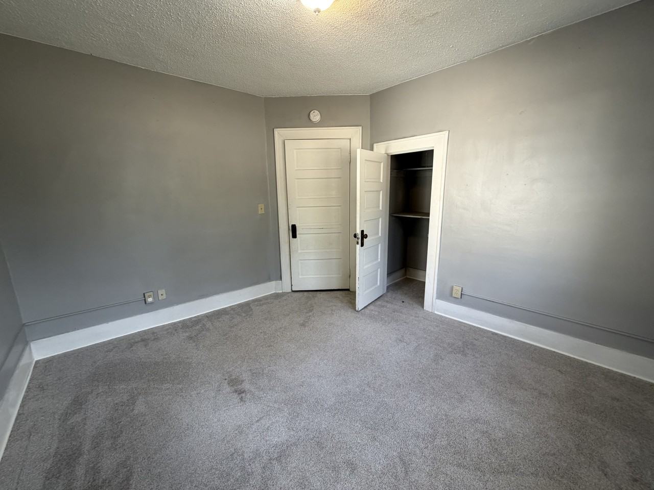 521 E F St #2 - Photo 3 of 19