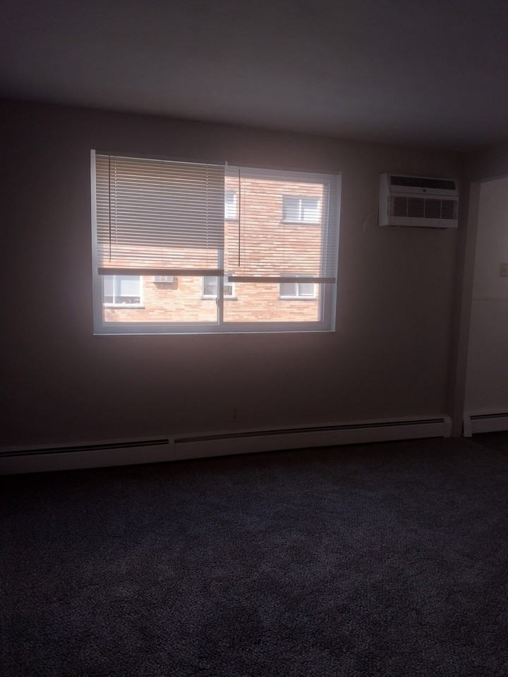 3333 Epworth Ave #18 - Photo 4 of 18