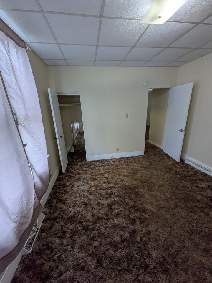 146 W Dorrance St #1F - Photo 3 of 6