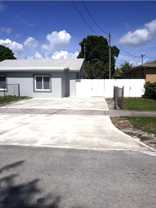 2379 Nw 102nd St #REAR - Photo 1 of 1