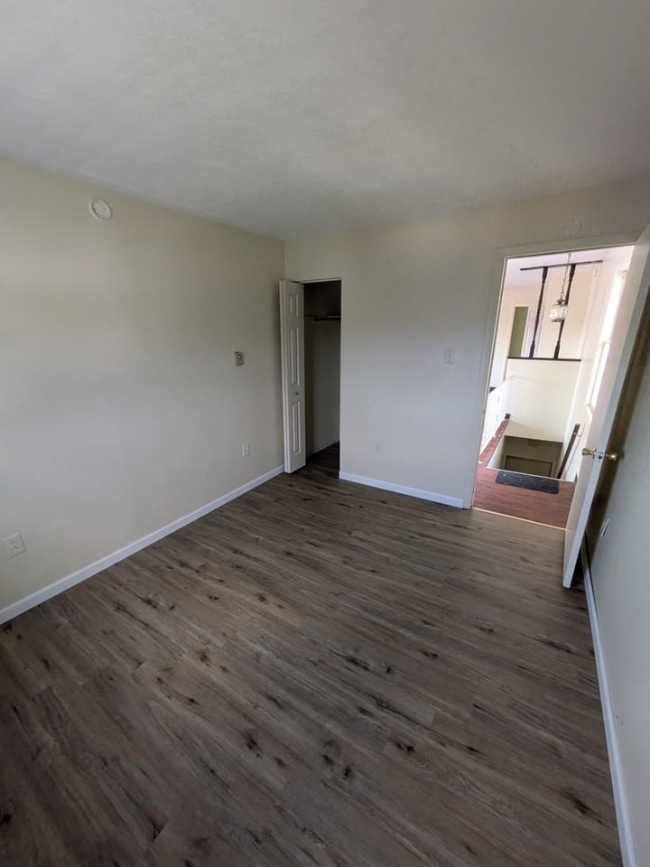 388 Main St #1 - Photo 5 of 11