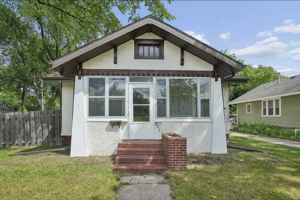 featured image of 223 11th Ave N #NA