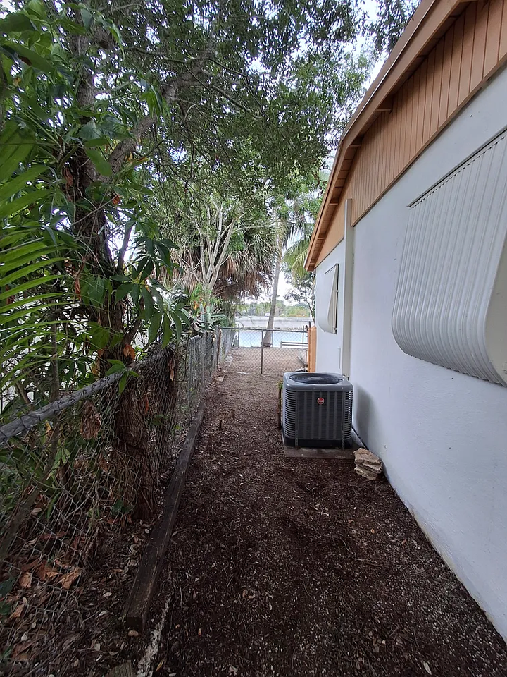 4850 Sw 41st Ave #NA - Photo 5 of 50