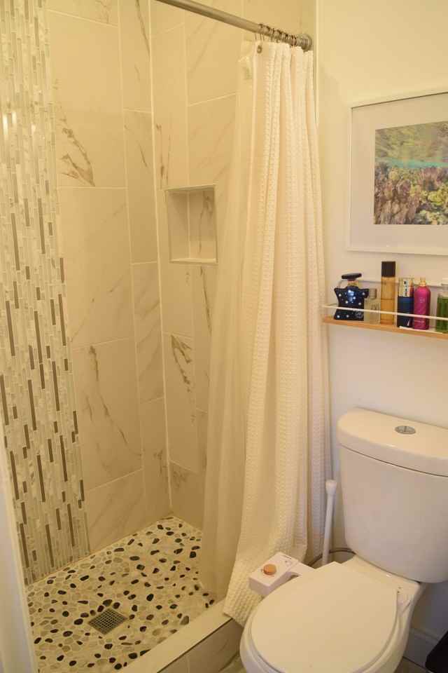 918 Hamilton St Nw #NA - Photo 4 of 15