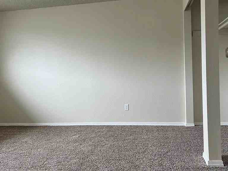 416 Ontario St #1 - Photo 4 of 7