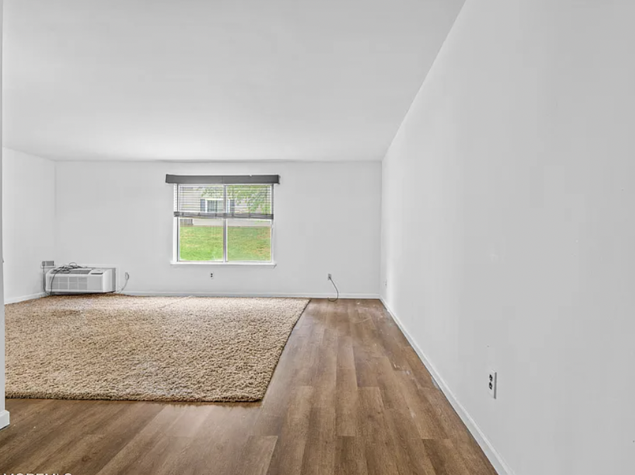 43 Bolton Ct - Photo 5 of 20