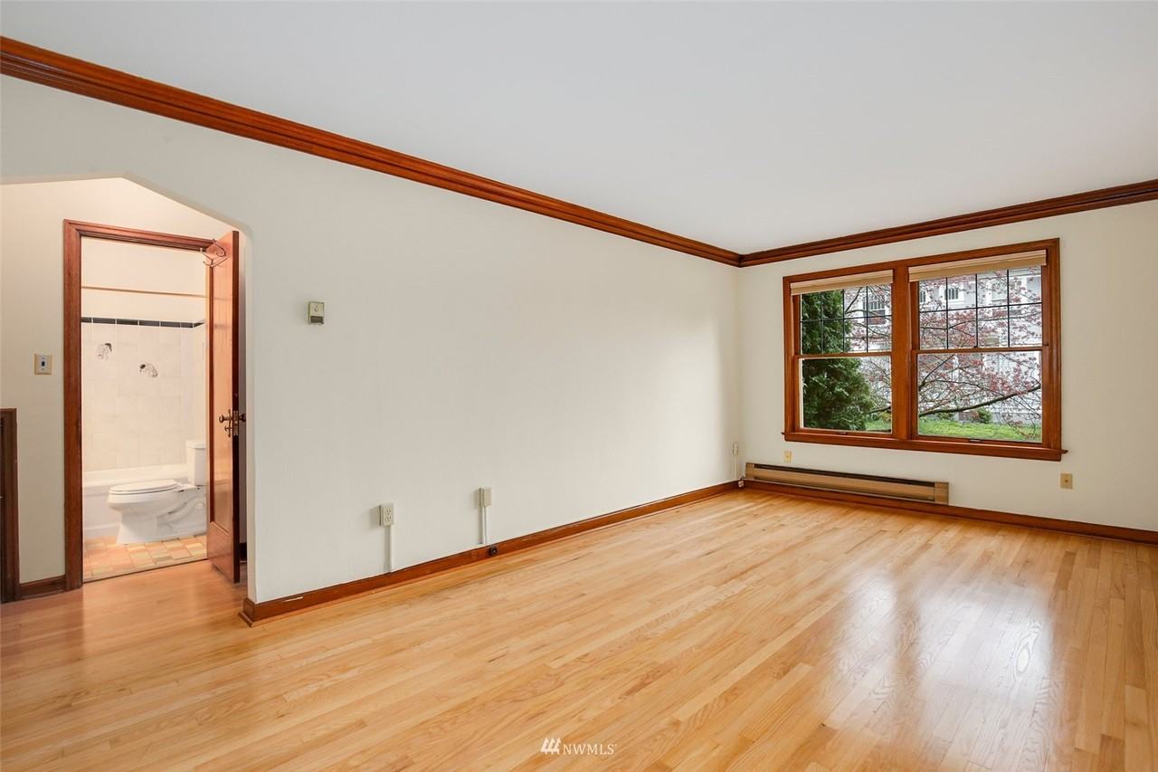 400 Boylston Ave E #102 - Photo 6 of 21