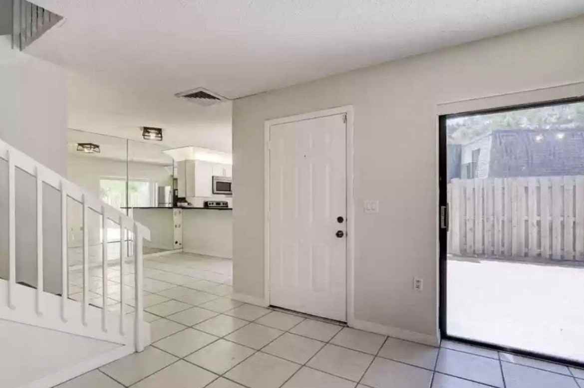 2885 Sw 22nd Cir #50A - Photo 6 of 16