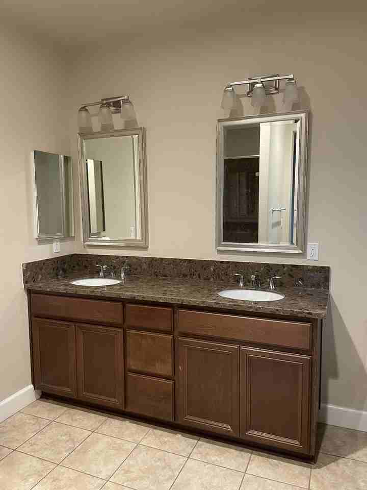 949 Ireland St #NA - Photo 7 of 18