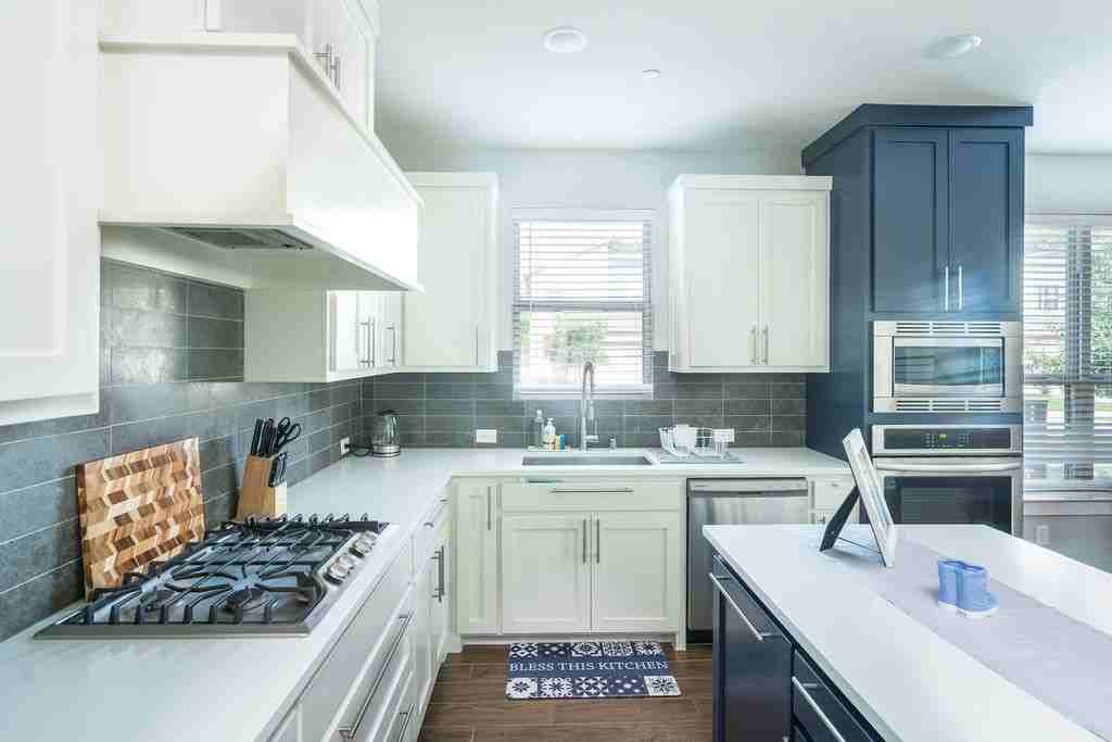 1401 Alberti Ave #NA - Photo 3 of 17
