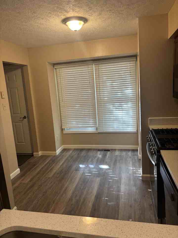 216 Cranbrooke Dr #216 - Photo 5 of 11