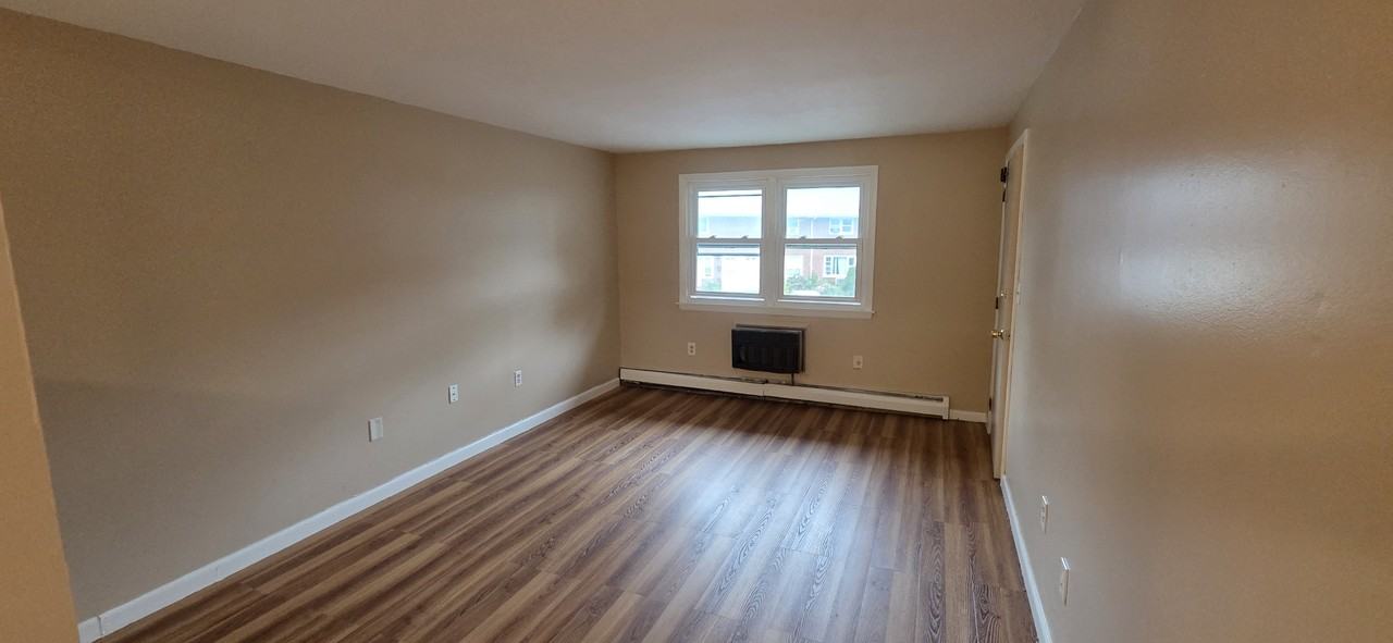 460 Woodbridge St #36 - Photo 3 of 7