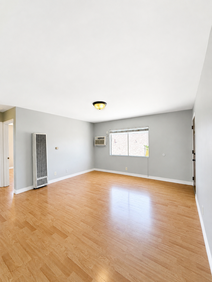 2711 Bellevue Ave #5 - Photo 2 of 15